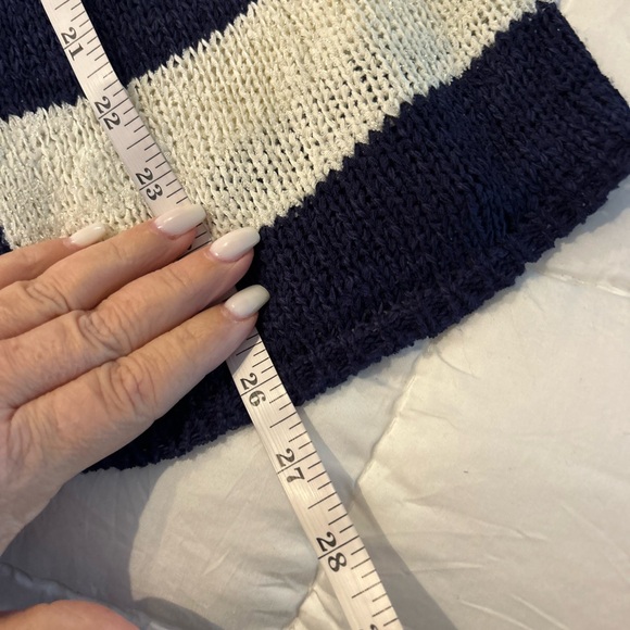 ❗️SOLD❗️Cable and Gauge Blue and White Striped Cardigan - Picture 8 of 9